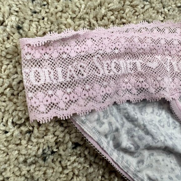 Victorias Secret Low Rise Bikini Pale Pink Cheetah Lace SpellOut Logo XS - Picture 2 of 7